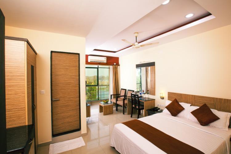 Hotel Royal Riviera Kumarakom Exteriér fotografie